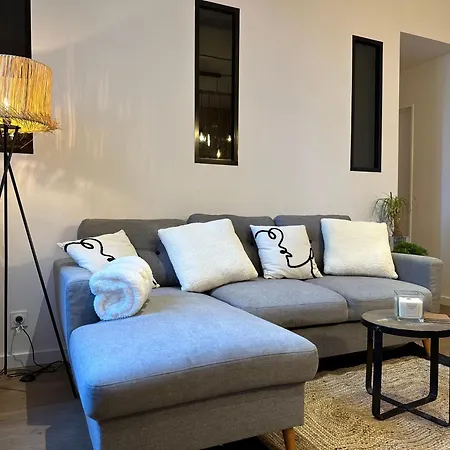 French Loft - Central & Comfy *